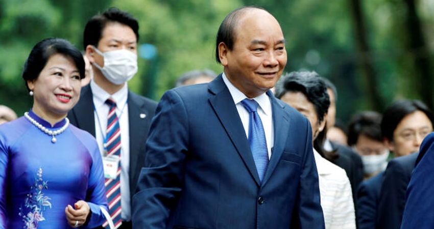 Presiden Vietnam Nguyen Xuan Phuc mengundurkan diri. (Minh Hoang Pool via REUTERS)